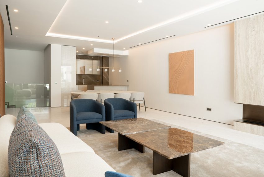 R4973464-Apartment-For-Sale-The-Golden-Mile-Ground-Floor-Apartment-4-Beds-286-Built-5