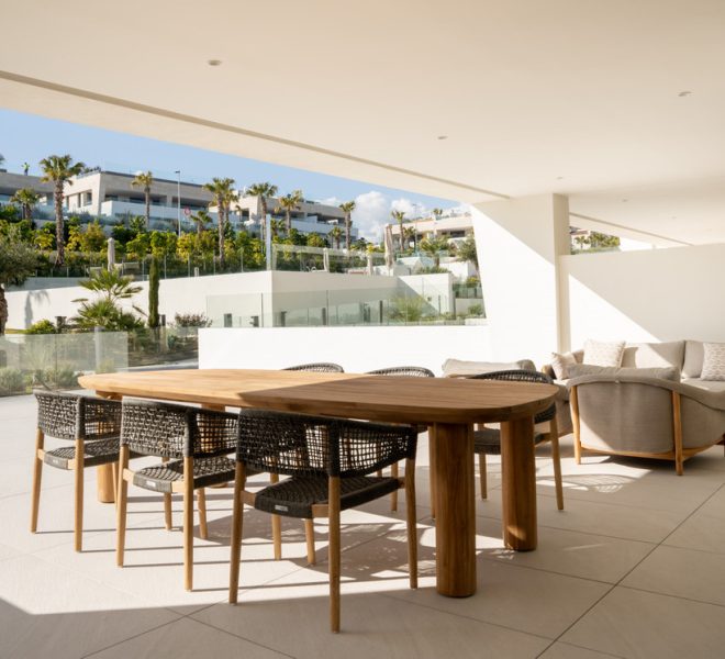 R4973464-Image 1-Ground Floor Apartment - 4 Beds - 286 Built