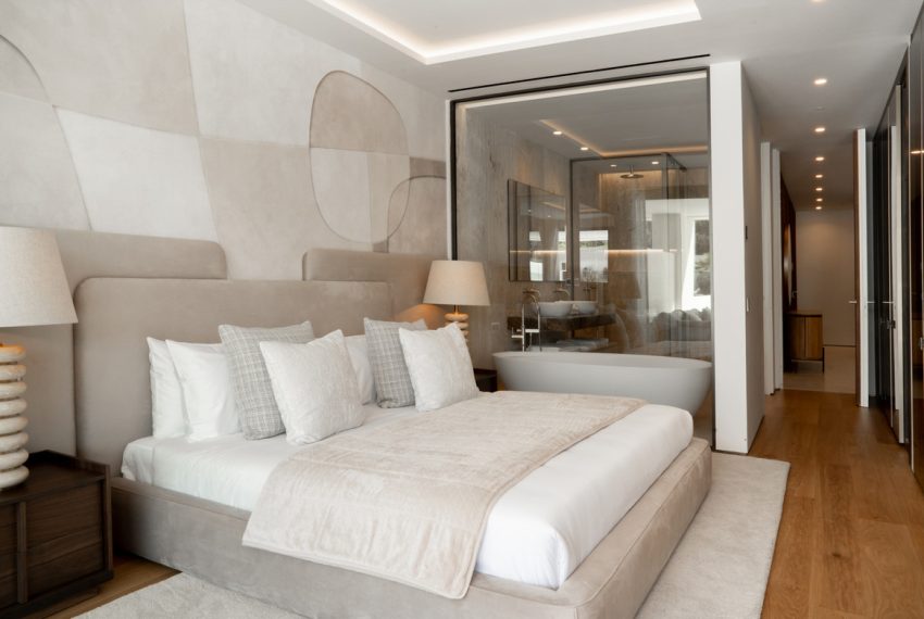 R4973464-Apartment-For-Sale-The-Golden-Mile-Ground-Floor-Apartment-4-Beds-286-Built-9