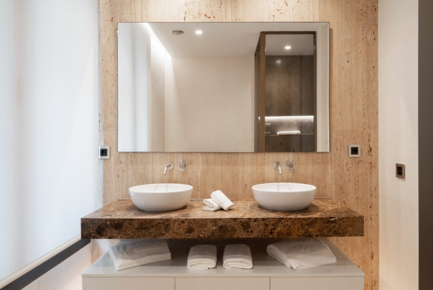 R4975243-Apartment-For-Sale-The-Golden-Mile-Ground-Floor-Apartment-4-Beds-337-Built-16