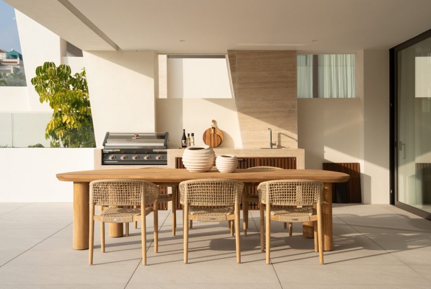 R4975243-Apartment-For-Sale-The-Golden-Mile-Ground-Floor-Apartment-4-Beds-337-Built-4