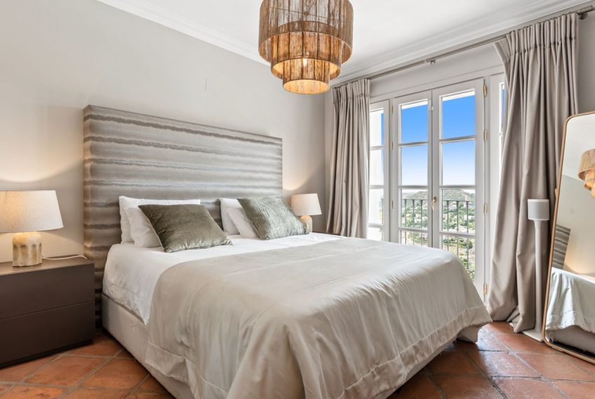 R5010322-House-For-Sale-La-Heredia-Townhouse-5-Beds-308-Built-12