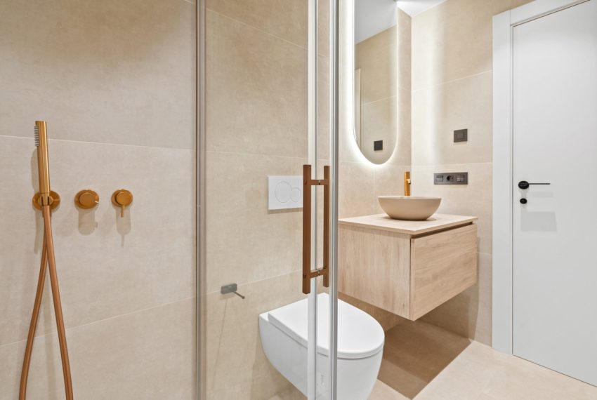 R5194399-Apartment-For-Sale-Nueva-Andalucia-Ground-Floor-Apartment-3-Beds-170-Built-13