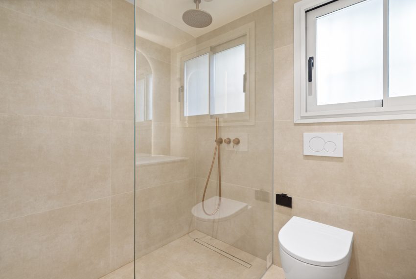 R5194399-Apartment-For-Sale-Nueva-Andalucia-Ground-Floor-Apartment-3-Beds-170-Built-14