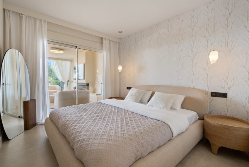 R5194399-Apartment-For-Sale-Nueva-Andalucia-Ground-Floor-Apartment-3-Beds-170-Built-6