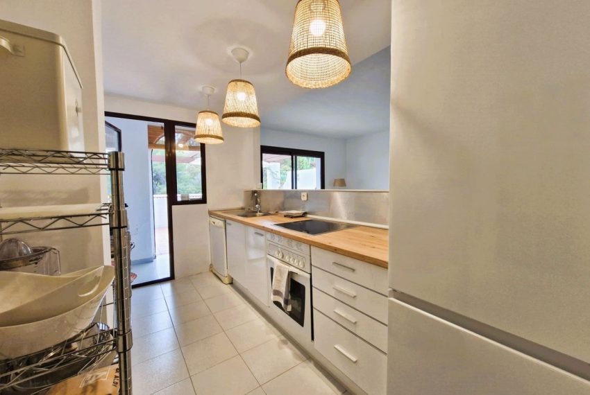 R5202943-Apartment-For-Sale-The-Golden-Mile-Middle-Floor-Apartment-2-Beds-86-Built-10