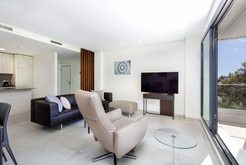 R5205550-Apartment-For-Sale-Nueva-Andalucia-Middle-Floor-Apartment-2-Beds-74-Built-4