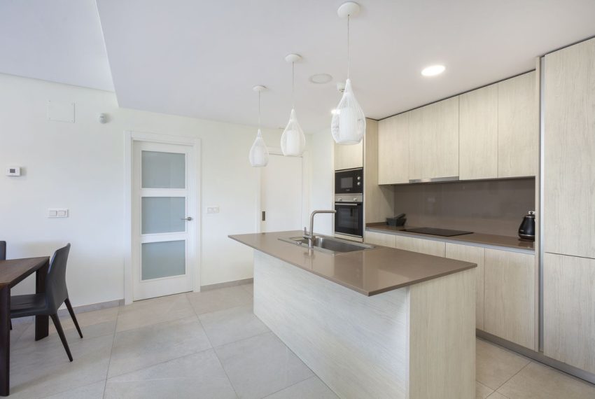 R5205550-Apartment-For-Sale-Nueva-Andalucia-Middle-Floor-Apartment-2-Beds-74-Built-9