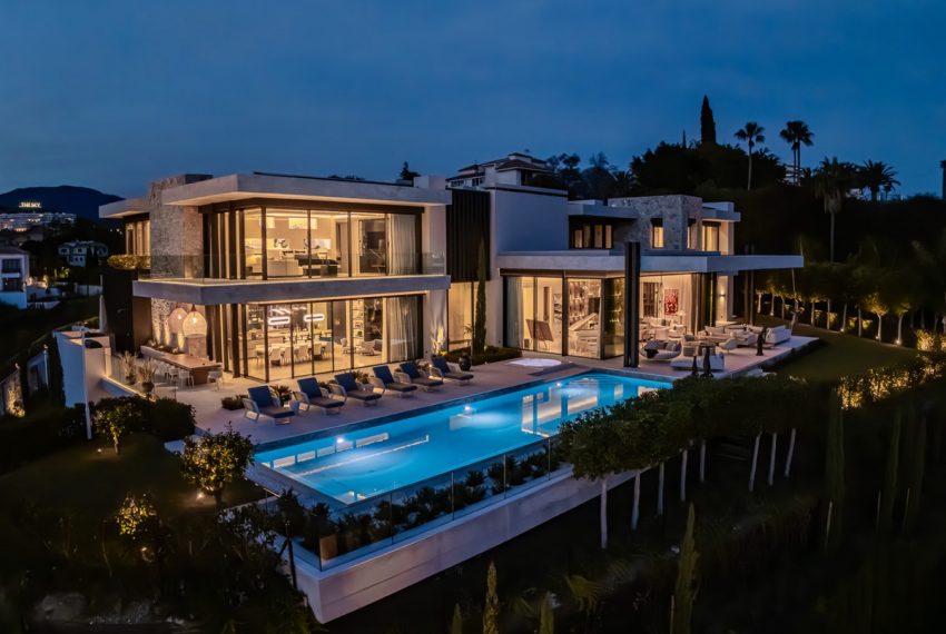 R5217985-House-For-Sale-La-Quinta-Detached-Villa-8-Beds-1451-Built-1