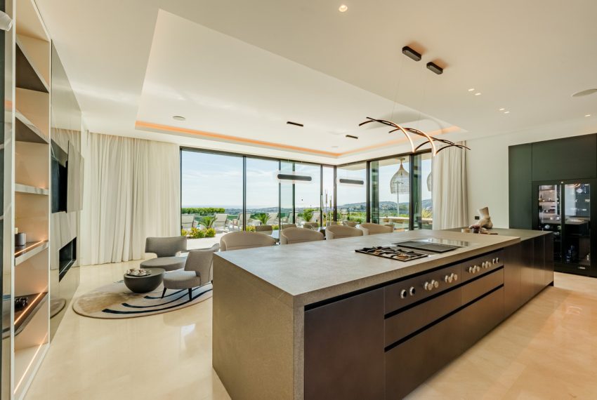 R5217985-House-For-Sale-La-Quinta-Detached-Villa-8-Beds-1451-Built-10