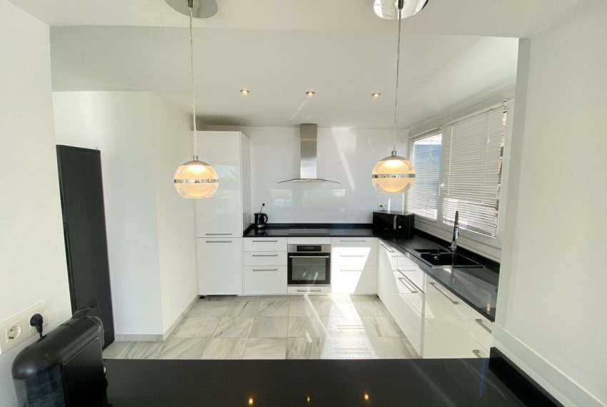 R5220139-Apartment-For-Sale-Marbella-Middle-Floor-Apartment-3-Beds-169-Built-16