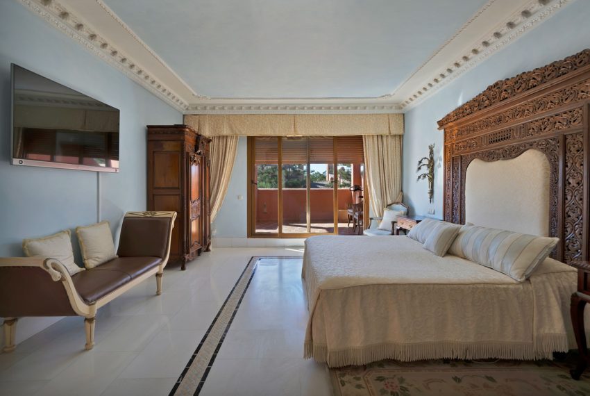 R5220436-Apartment-For-Sale-Guadalmina-Baja-Penthouse-Duplex-5-Beds-650-Built-1