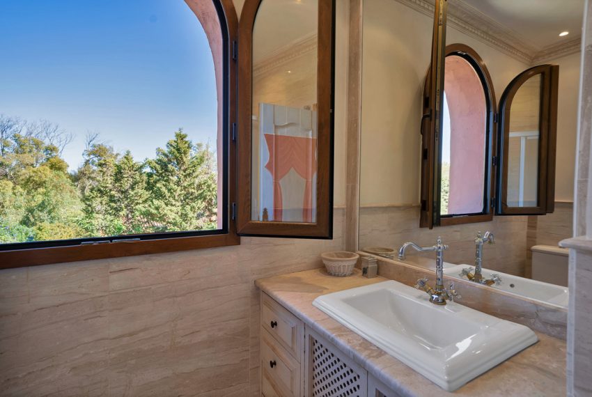 R5220436-Apartment-For-Sale-Guadalmina-Baja-Penthouse-Duplex-5-Beds-650-Built-14