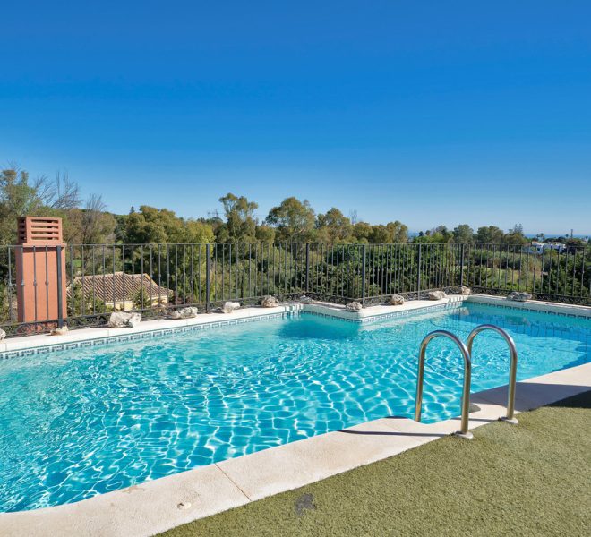 R5220436-Image 1-Penthouse Duplex - 5 Beds - 650 Built