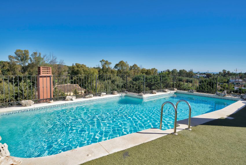 R5220436-Apartment-For-Sale-Guadalmina-Baja-Penthouse-Duplex-5-Beds-650-Built