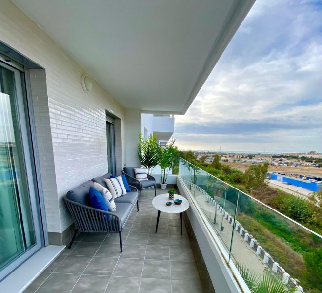 R5234548-Image 1-Penthouse - 3 Beds - 108 Built