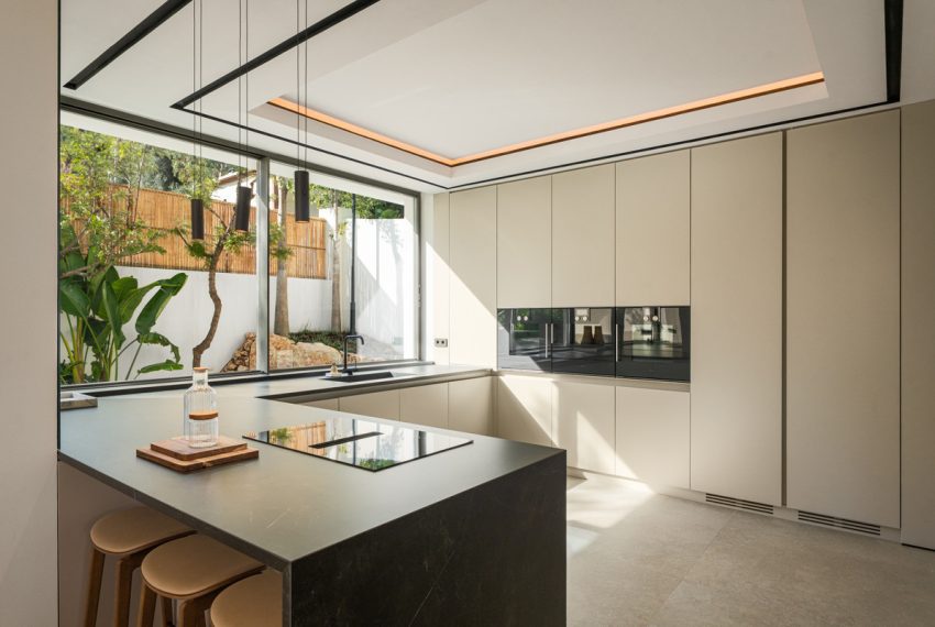 R5236750-House-For-Sale-La-Quinta-Detached-Villa-6-Beds-771-Built-8