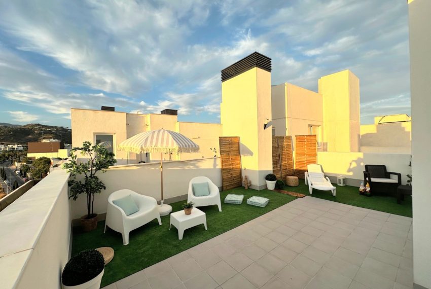 R5242096-Apartment-For-Sale-Estepona-Penthouse-3-Beds-180-Built-1