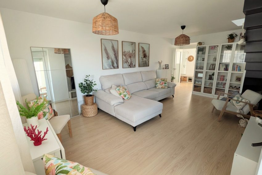 R5242096-Apartment-For-Sale-Estepona-Penthouse-3-Beds-180-Built-10