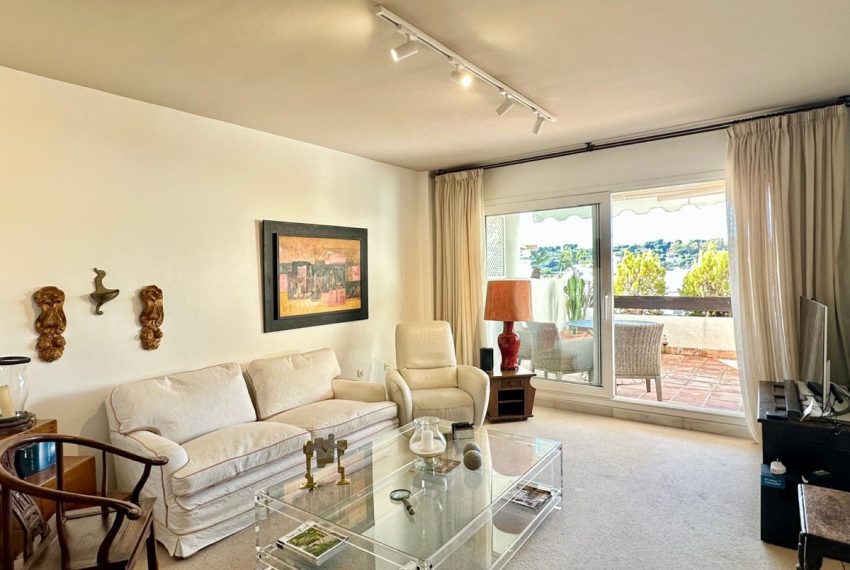 R5245804-Apartment-For-Sale-Nueva-Andalucia-Middle-Floor-Apartment-2-Beds-117-Built-1