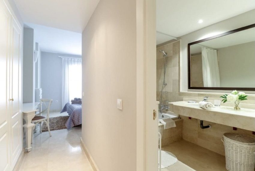 R5257000-Apartment-For-Sale-San-Pedro-de-Alcantara-Ground-Floor-Apartment-2-Beds-155-Built-3