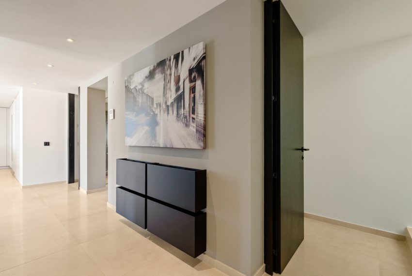 R5293270-Apartment-For-Sale-Aloha-Penthouse-Duplex-3-Beds-266-Built-11