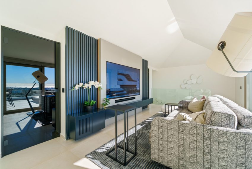 R5293270-Apartment-For-Sale-Aloha-Penthouse-Duplex-3-Beds-266-Built-17