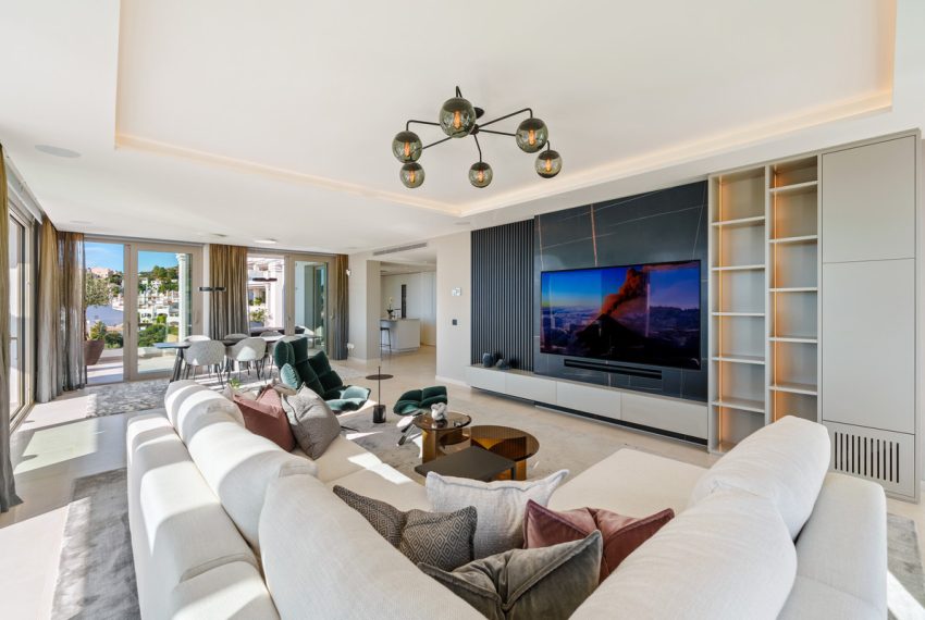 R5293270-Apartment-For-Sale-Aloha-Penthouse-Duplex-3-Beds-266-Built-4