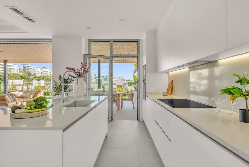 R5293540-Apartment-For-Sale-Marbella-Ground-Floor-Apartment-4-Beds-239-Built-4