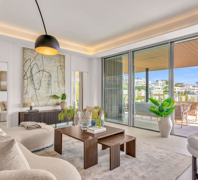 R5293540-Image 1-Ground Floor Apartment - 4 Beds - 239 Built