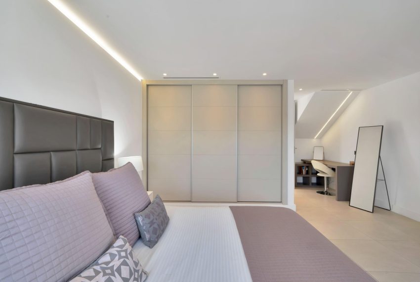 R5297890-Apartment-For-Sale-Marbella-Duplex-2-Beds-150-Built-11