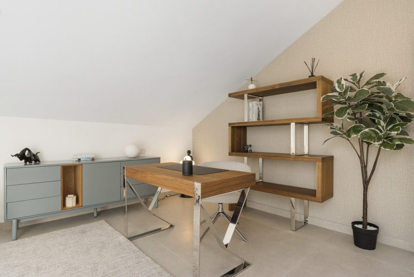 R5298787-Apartment-For-Sale-Nueva-Andalucia-Penthouse-Duplex-5-Beds-389-Built-16