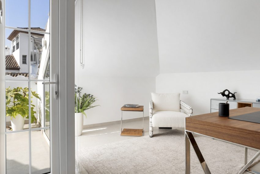 R5298787-Apartment-For-Sale-Nueva-Andalucia-Penthouse-Duplex-5-Beds-389-Built-17