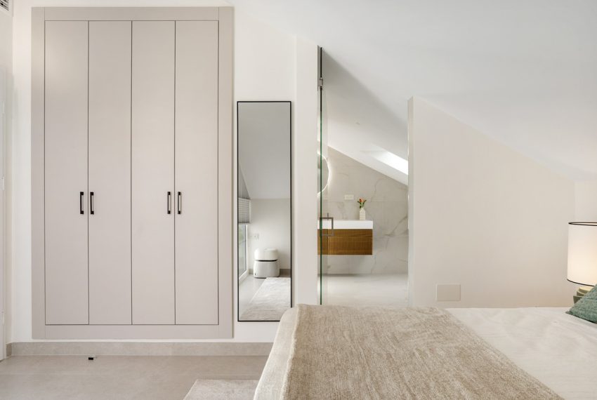 R5298787-Apartment-For-Sale-Nueva-Andalucia-Penthouse-Duplex-5-Beds-389-Built-18