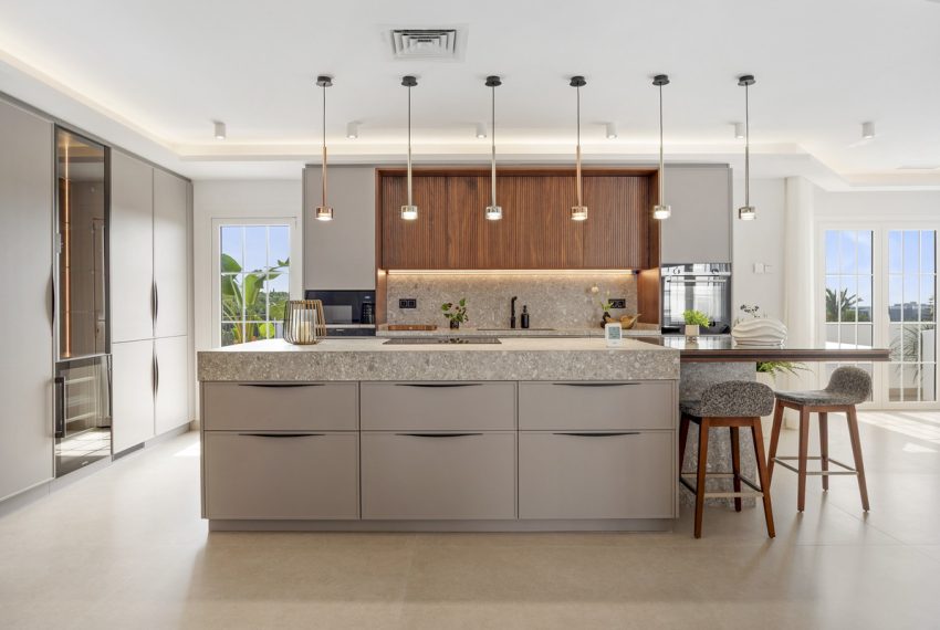 R5298787-Apartment-For-Sale-Nueva-Andalucia-Penthouse-Duplex-5-Beds-389-Built-3