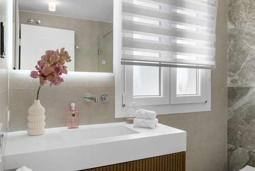 R5298787-Apartment-For-Sale-Nueva-Andalucia-Penthouse-Duplex-5-Beds-389-Built-8