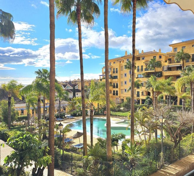 R5300320-Image 1-Middle Floor Apartment - 2 Beds - 117 Built