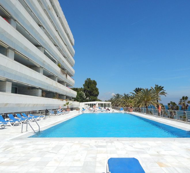 R5306065-Image 1-Middle Floor Apartment - 2 Beds - 120 Built