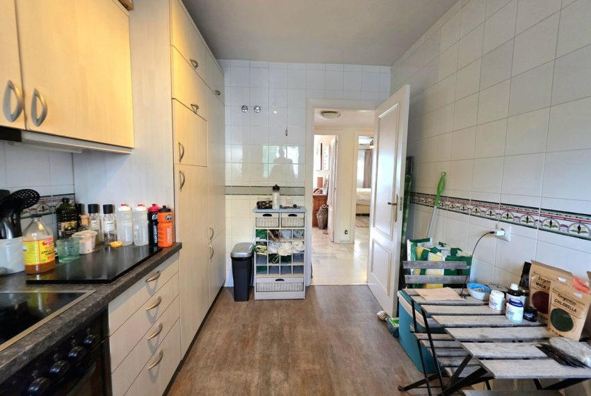 R5306380-Apartment-For-Sale-Aloha-Middle-Floor-Apartment-2-Beds-78-Built-10