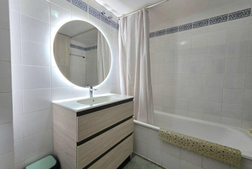 R5306380-Apartment-For-Sale-Aloha-Middle-Floor-Apartment-2-Beds-78-Built-12