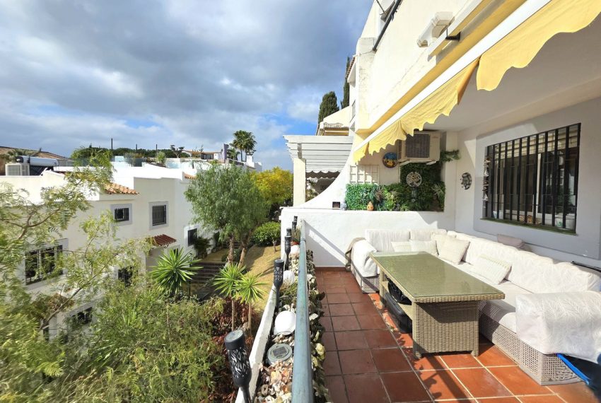 R5306380-Apartment-For-Sale-Aloha-Middle-Floor-Apartment-2-Beds-78-Built-5