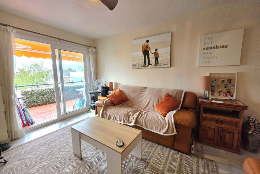 R5306380-Apartment-For-Sale-Aloha-Middle-Floor-Apartment-2-Beds-78-Built-8