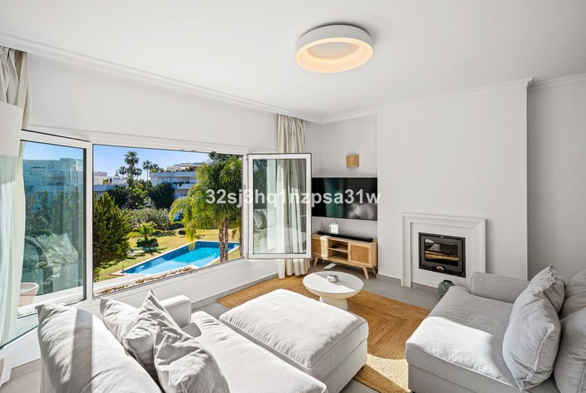 R5308744-Apartment-For-Sale-Nueva-Andalucia-Penthouse-3-Beds-165-Built-1