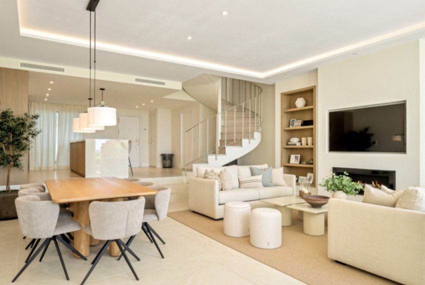 R5316028-House-For-Sale-La-Quinta-Townhouse-4-Beds-198-Built-1