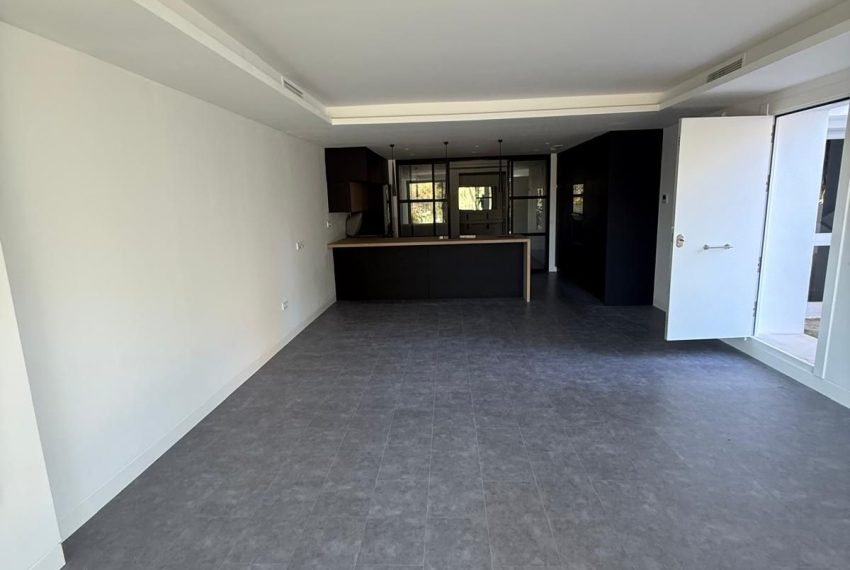 R5316097-Apartment-For-Sale-Nueva-Andalucia-Ground-Floor-Apartment-1-Beds-92-Built-1