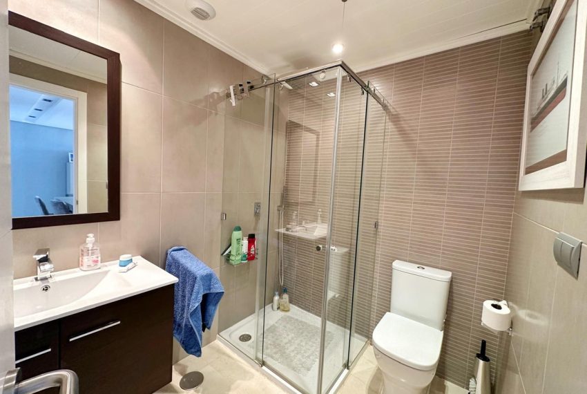 R5316640-Apartment-For-Sale-Los-Arqueros-Penthouse-Duplex-2-Beds-103-Built-3