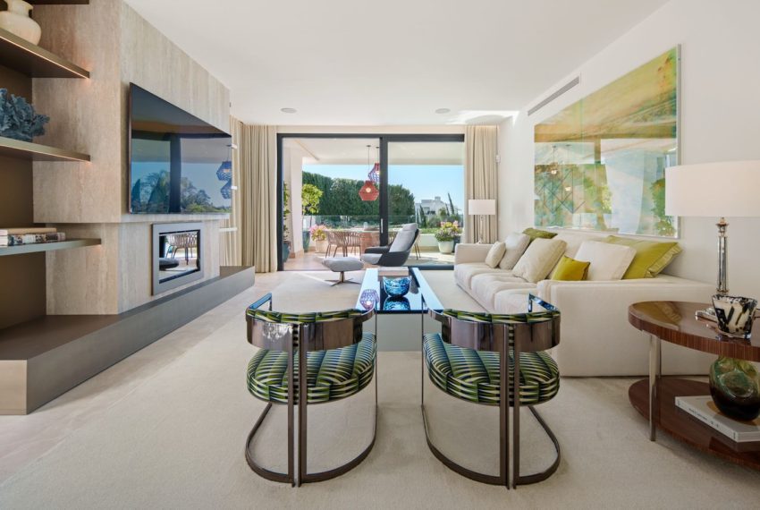 R5316859-Apartment-For-Sale-Sierra-Blanca-Duplex-4-Beds-441-Built