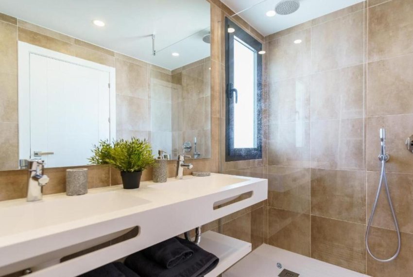 R5317012-Apartment-For-Sale-Estepona-Penthouse-2-Beds-100-Built-11