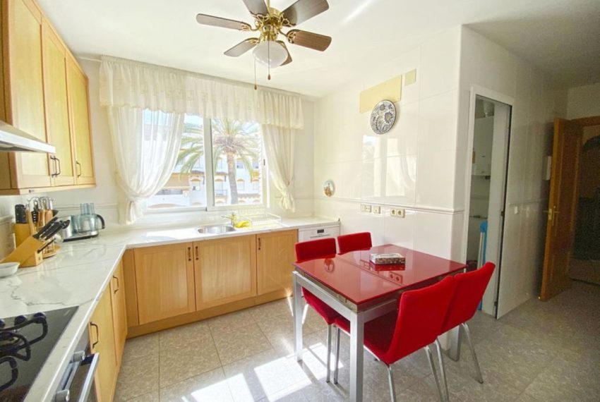 R5317978-Apartment-For-Sale-Marbella-Middle-Floor-Apartment-3-Beds-119-Built-3