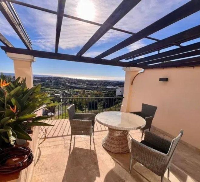 R5318062-Image 1-Penthouse Duplex - 3 Beds - 210 Built